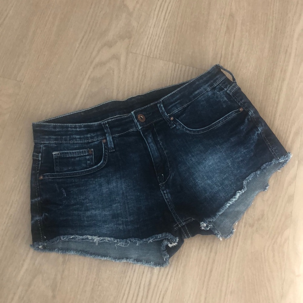 NWOT H&M Dark Denim Shorts, 6